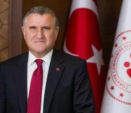 Bakan Bak Edirne’de AK Parti ilçe Kongresi’ne katıldı! ‘Hep beraber büyük Türkiye için çalışacağız’