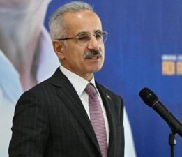 Bakan Uraloğlu, 5.9’luk depremle sarsılan Kale’de!