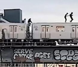 Bir haftada iki çocuk ‘metro sörfünde’ öldü