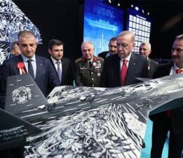 Cumhurbaşkanı Erdoğan SAHA EXPO’yu gezdi, yetkililerden bilgi aldı