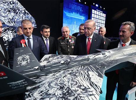 Cumhurbaşkanı Erdoğan SAHA EXPO’yu gezdi, yetkililerden bilgi aldı