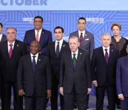 Erdoğan, BRICS Liderler Zirvesi’nde aile fotoğrafı çekimine katıldı