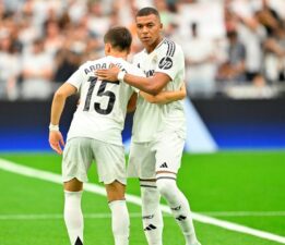 İspanya’da sel felaketi: Valencia-Real Madrid maçı ertelendi