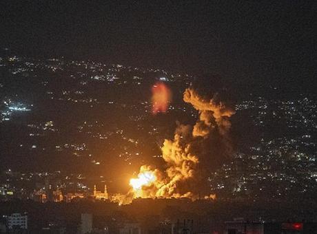 İsrail’den Lübnan’a yoğun bombardıman:60 ölü