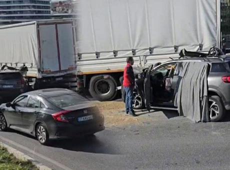 İstanbul’da feci kaza! Otomobil TIR’ın altına girdi: 1 ölü