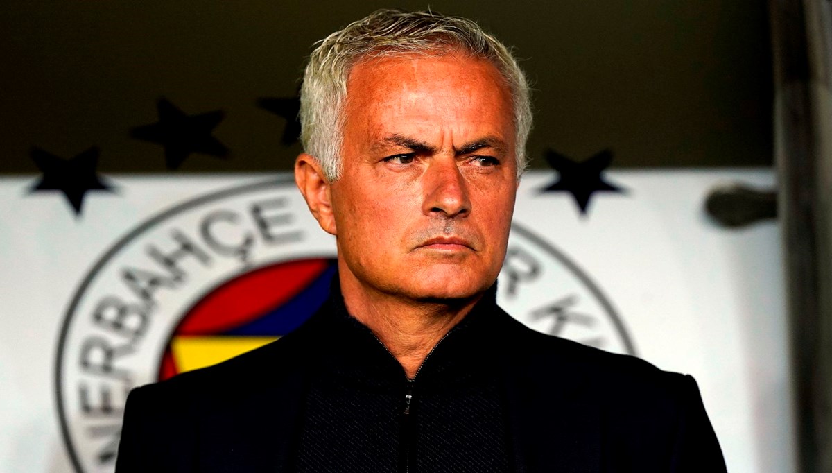 Jose Mourinho: Bu sezon ve gelecek sezon Fenerbahçe’nin başındayım