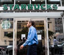 Starbucks’ın satışları üç çeyrektir düşüyor