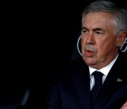 Ancelotti’den sert tepki: Bana kimsenin akıl verebileceğini düşünmüyorum!