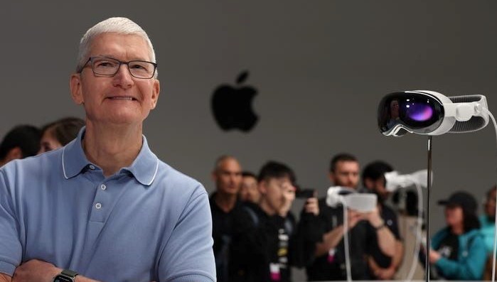 Apple CEO’sundan Çinli tedarikçilere övgü