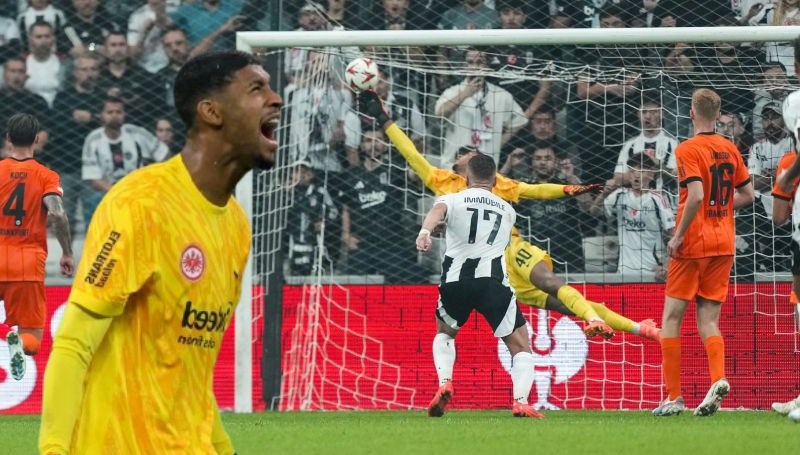 Beşiktaş maçına damga vuran kaleci Kaua Santos Galatasaray’ın gündeminde