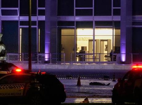 Brezilya Yüksek Mahkemesi’ne bombalı saldırı