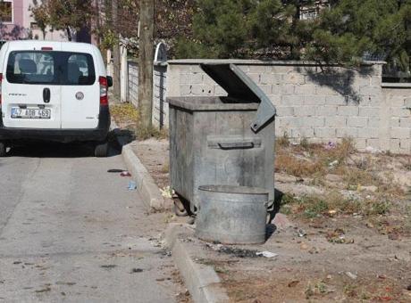 Bu nasıl vicdan! Yeni doğmuş bebeği çöpe attılar