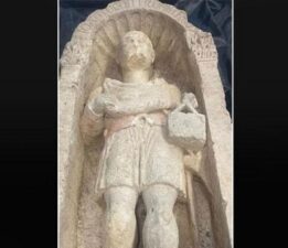Çalınan komutan Diodoros’un Mezar Steli yeniden envantere kazandırıldı