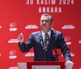 CHP lideri Özel: Belediye başkanlarımızın veremeyeceği hesap yok