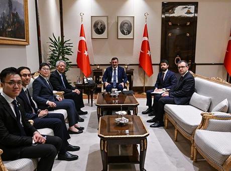 Cumhurbaşkanı Yardımcısı Yılmaz Singapur Ulusal Güvenlik Bakanı’nı kabul etti