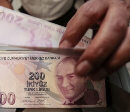 Deprem bölgesindeki işletmelere 30,5 milyar lira kredi