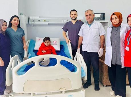 Diş tedavisinden korkan çocuk kilo kaybı yaşamaya başladı… 2 yıl sonra ilginç tedavi