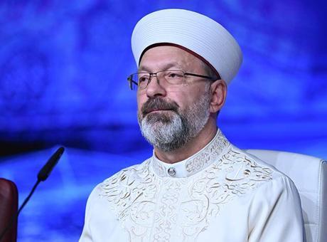 Diyanet İşleri Başkanı Erbaş: Sahih dini bilgileri içeren ‘yapay zeka chatbotlar’ geliştirilmelidir