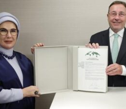 Emine Erdoğan: Her imza, dünyamızın dengesini korumaya yönelik güçlü bir ses