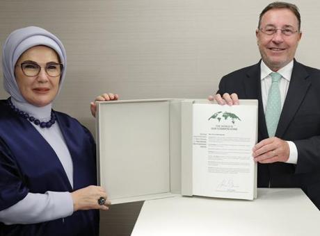 Emine Erdoğan: Her imza, dünyamızın dengesini korumaya yönelik güçlü bir ses