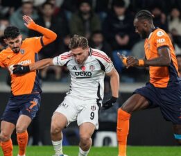 Galibiyet hasreti 3 maça çıktı: Beşiktaş, Başakşehir ile golsüz berabere kaldı