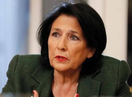 Gürcistan Cumhurbaşkanı Zurabişvili’den yeniden seçim çağrısı