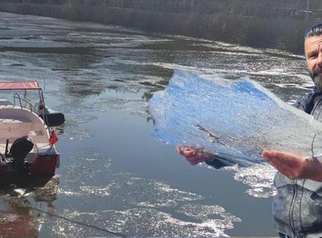Hava sıcaklığı eksi 9 dereceye düştü! Kura Nehri buz tuttu
