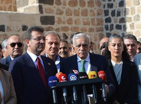 İmamoğlu’ndan Ahmet Türk’e ziyaret: Bugün bir dayanışma içerisindeyiz