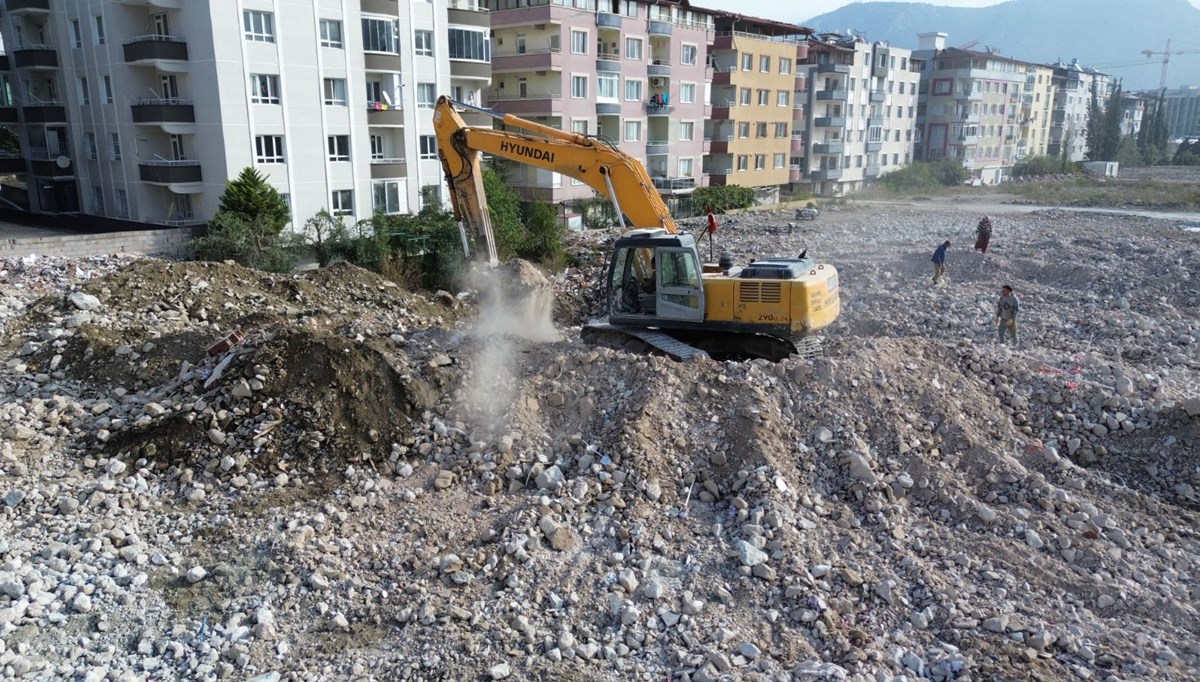 İş operatörlerinin maaş bilmecesi: “Çocuklumdan beri çalışıyorum, 100 bin lirayı daha görmedim”