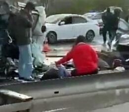 İstanbul’da feci kaza! 4 araç birbirine girdi: 2 kişi öldü 4 kişi de yaralandı