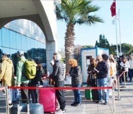 Komşu, Türk turisti sevdi: Kapıda vize uzayacak mı?