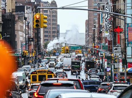 Manhattan’da ücretli araç girişi başlıyor, Trump buna karşı