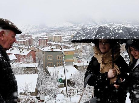 Meteoroloji ve valiliklerden hava durumu uyarısı! Kar, sağanak, fırtına… 44 ile dikkat