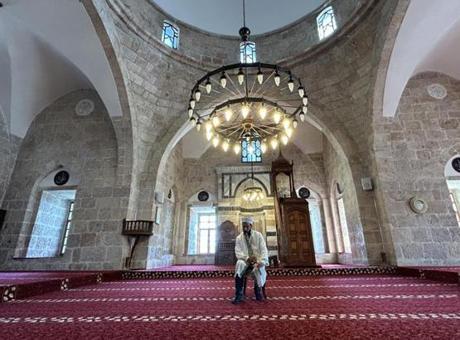 Mimar Sinan’ın inşa ettiği 450 yıllık camide ney dersleri