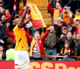 Osimhen’den duble: Galatasaray, milli araya lider girdi