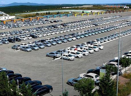 Otomobil ve hafif ticari araç pazarı daraldı