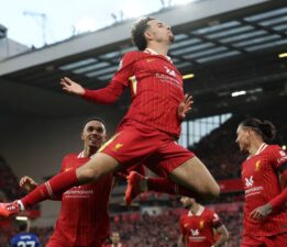 Premier Lig’de Liverpool puan farkını açıyor