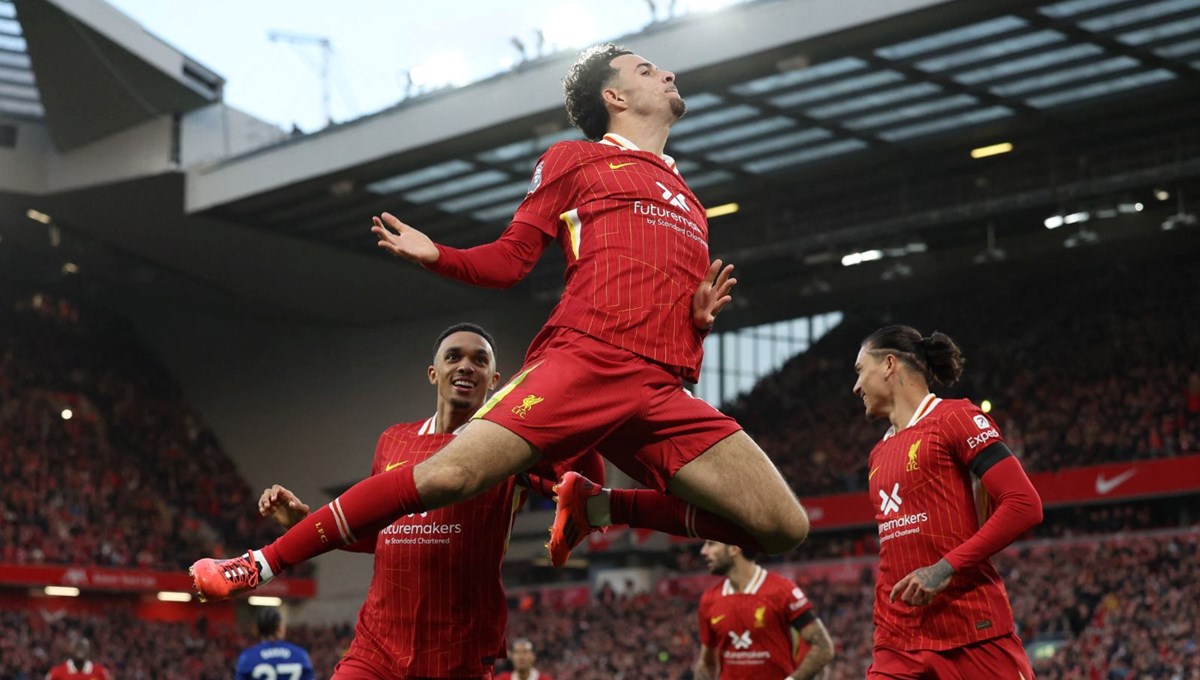 Premier Lig’de Liverpool puan farkını açıyor