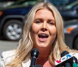Trump duyurdu, Karoline Leavitt en genç Beyaz Saray Sözcüsü oluyor