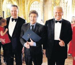 Trump’ın çılgın kabinesi onay alabilecek mi?