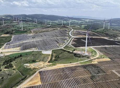 Türkiye’nin yenilenebilir enerji planları Londra’da yatırımcılarla paylaşıldı