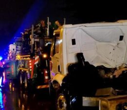 4 kişi hayatını kaybetmişti… Bakırköy’de aynı üst geçide yine kaza
