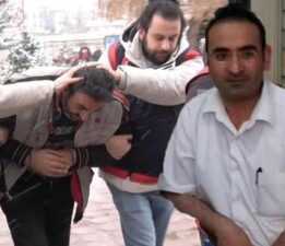 Annesi ile ikizini öldüren katil adliyede