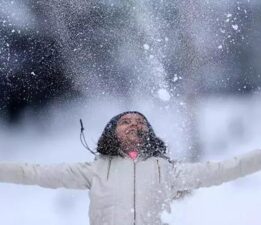 Artvin’de eğitime kar engeli! 6 ilçede okullar tatil