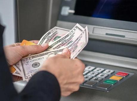 ATM’ler 50 dolar ve 100 dolar almıyor! Kriz fırsatçılığı hala devam ediyor