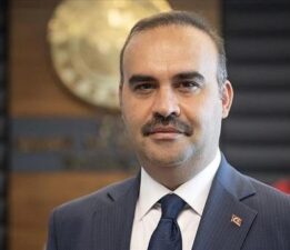Bakan Kacır: Türksat 6A nihai yörüngesine başarıyla yerleşti