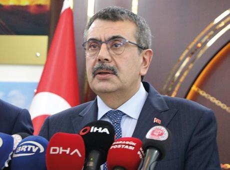 Bakan Tekin: Derslik başına düşen öğrenci sayısı OECD ortalamalarına gelmiş durumda