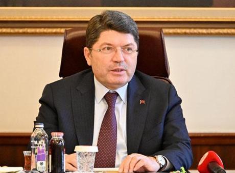 Bakan Tunç: Kadına şiddeti meşru göstermeye çalışan hiçbir bahaneyi kabul etmiyoruz