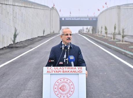 Bakan Uraloğlu açılış töreninde konuştu: Adıyaman Diyarbakır arası 30 dakika kısalıyor