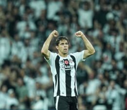 Beşiktaş’ta Gabriel Paulista ameliyat edildi